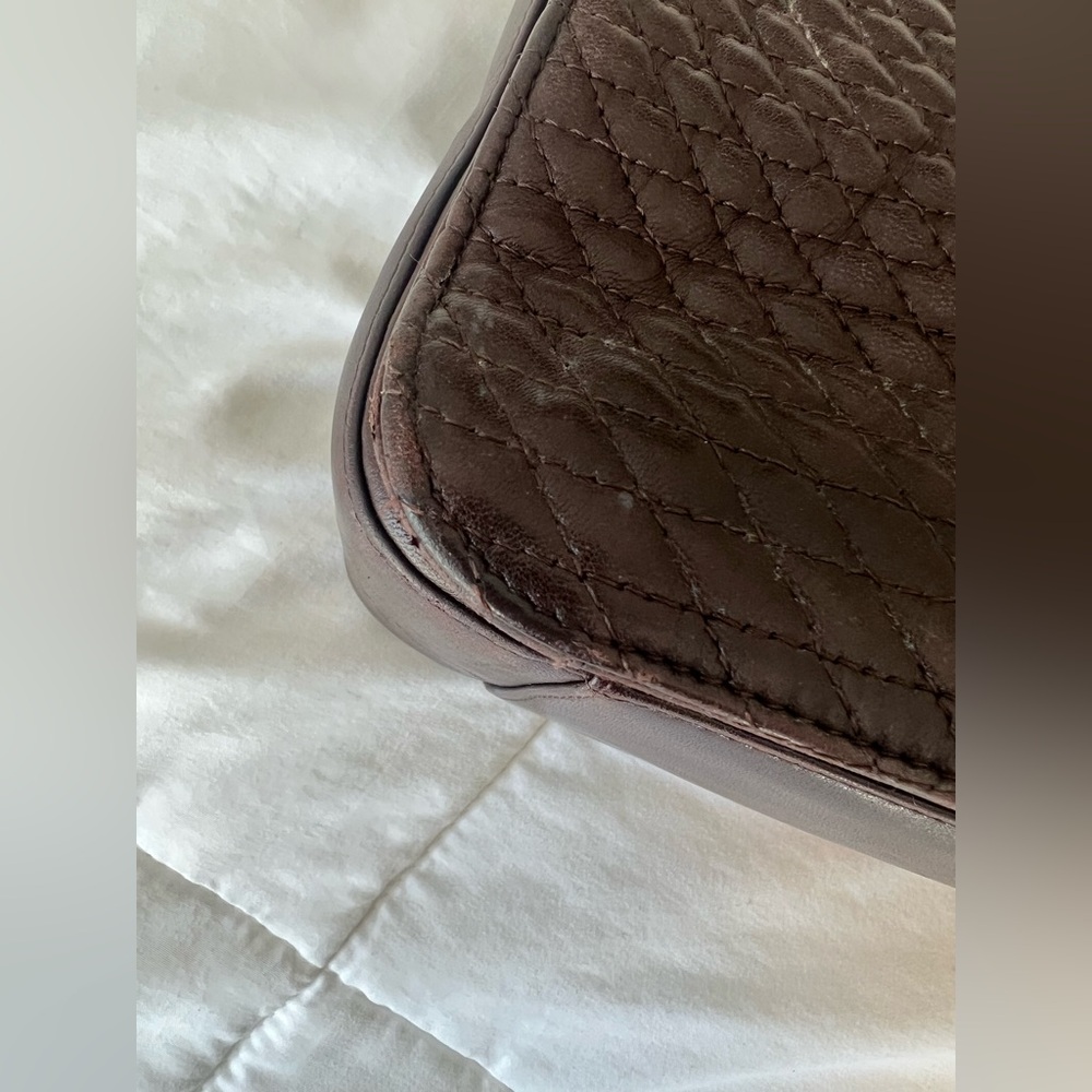 Authentic Bally Leather Shoulder Bag - Picture 14 of 15